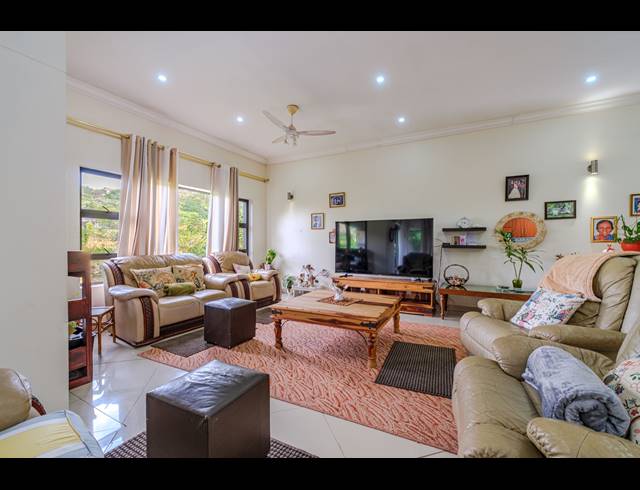 3 BEDROOM FREESTANDING FOR SALE IN WESTBROOK